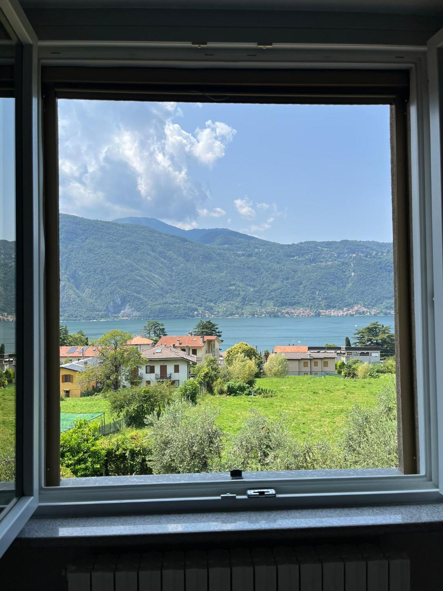 2 Cuori Al Lago - Appartamento In Villetta Singola Mandello del Lario Bagian luar foto