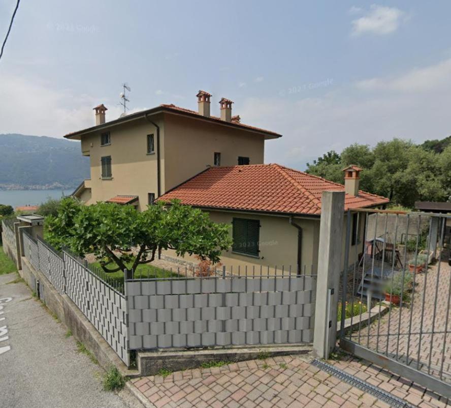 2 Cuori Al Lago - Appartamento In Villetta Singola Mandello del Lario Bagian luar foto